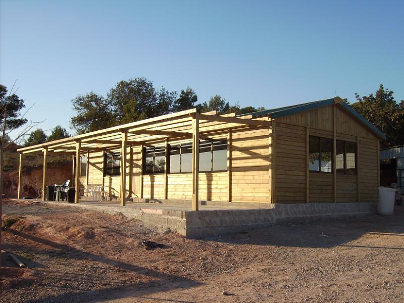 CLUB Y SOMBRAJO.JPG